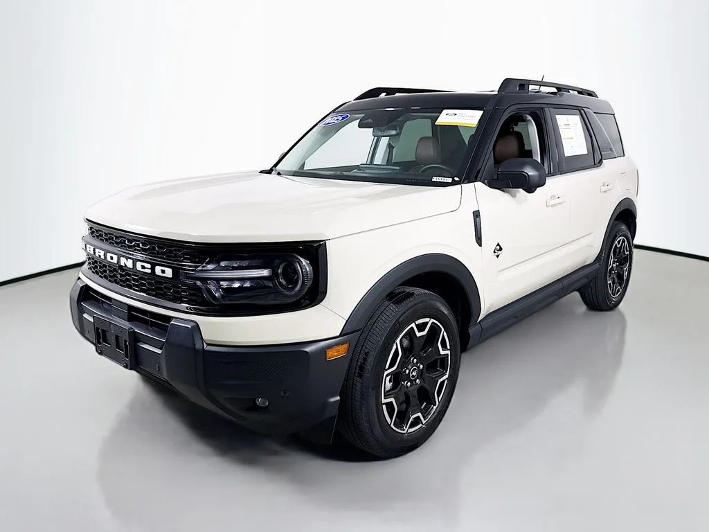 Used 2025 Desert Sand Ford Outer Banks image 8