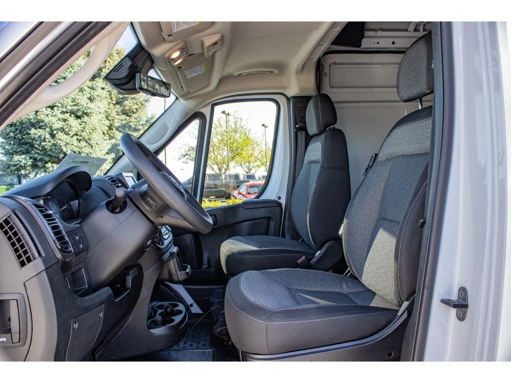 New 2026 Bright White Clearcoat Ram Tradesman image 38