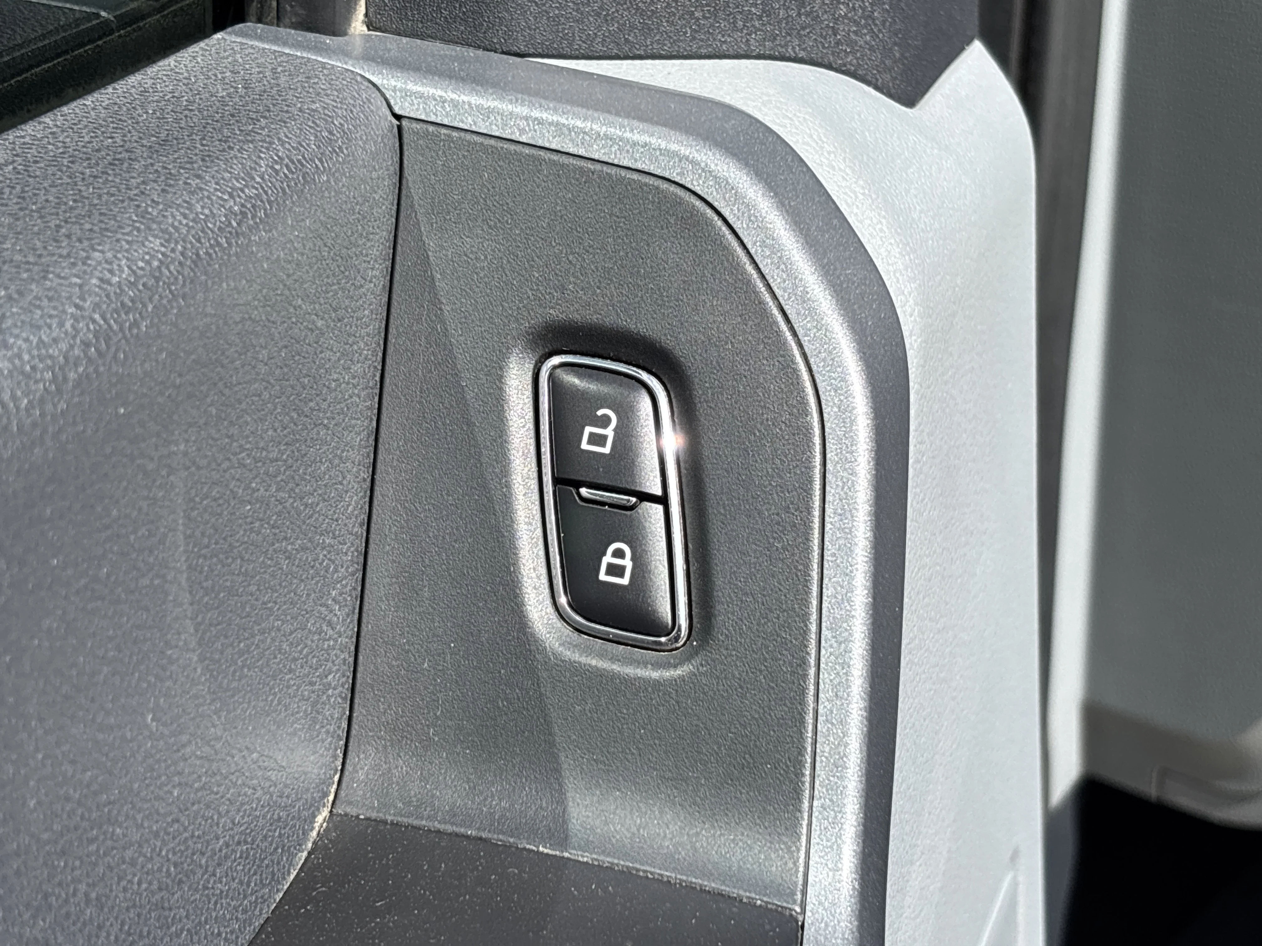 2024 Ford F-350 Super Duty XLT - Photo 23