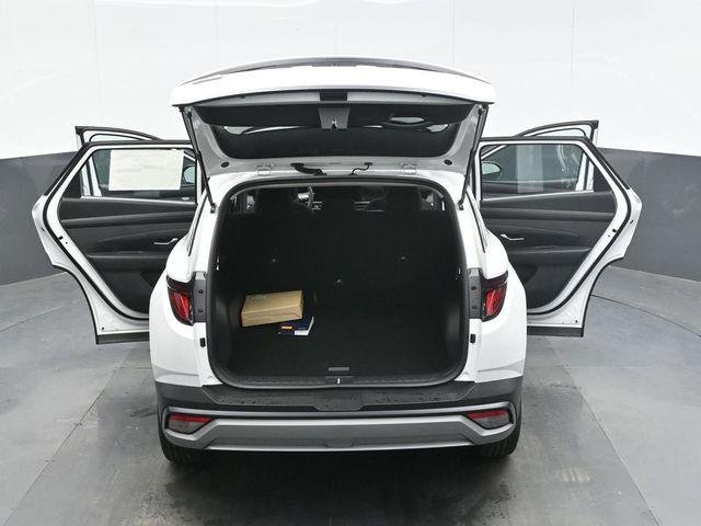 New 2026 White Hyundai SE AWD image 27