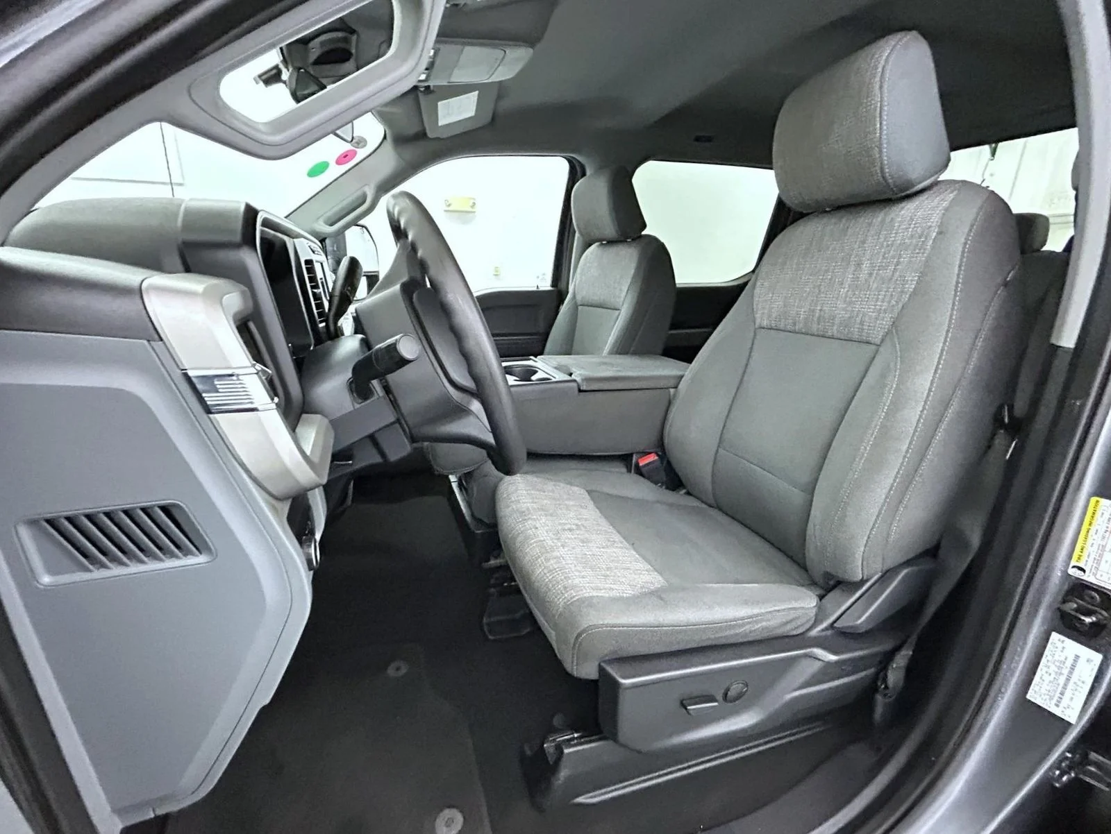 Used 2024 Gray Ford XLT image 10