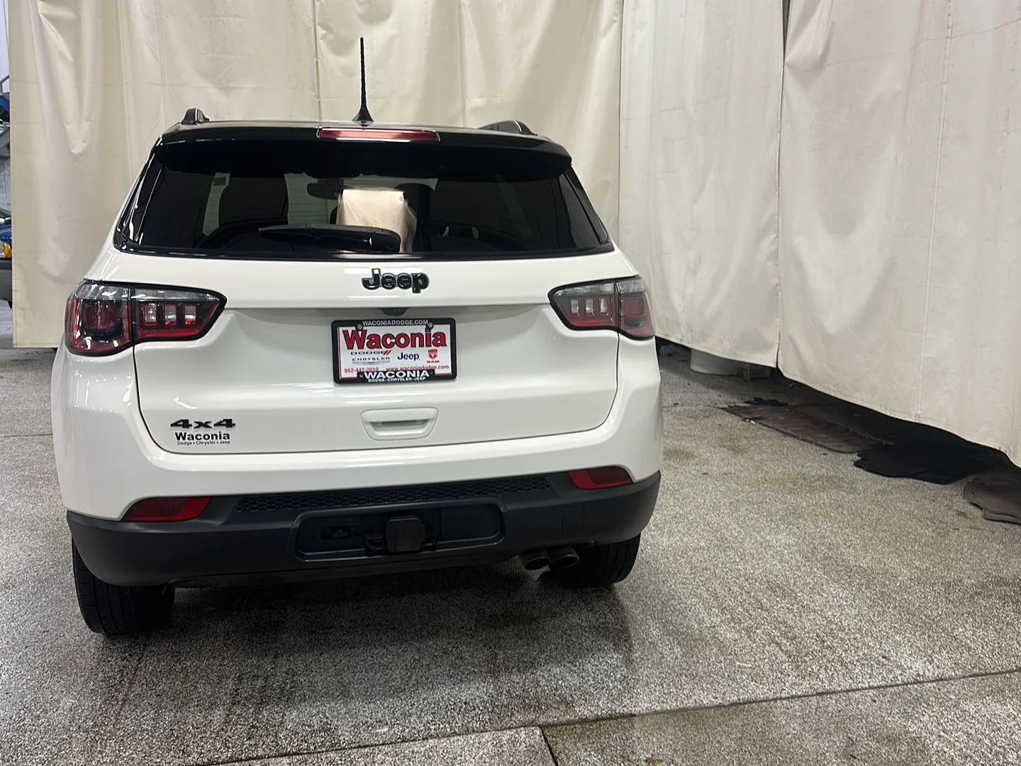 Used 2019 White Clearcoat Jeep Altitude image 6