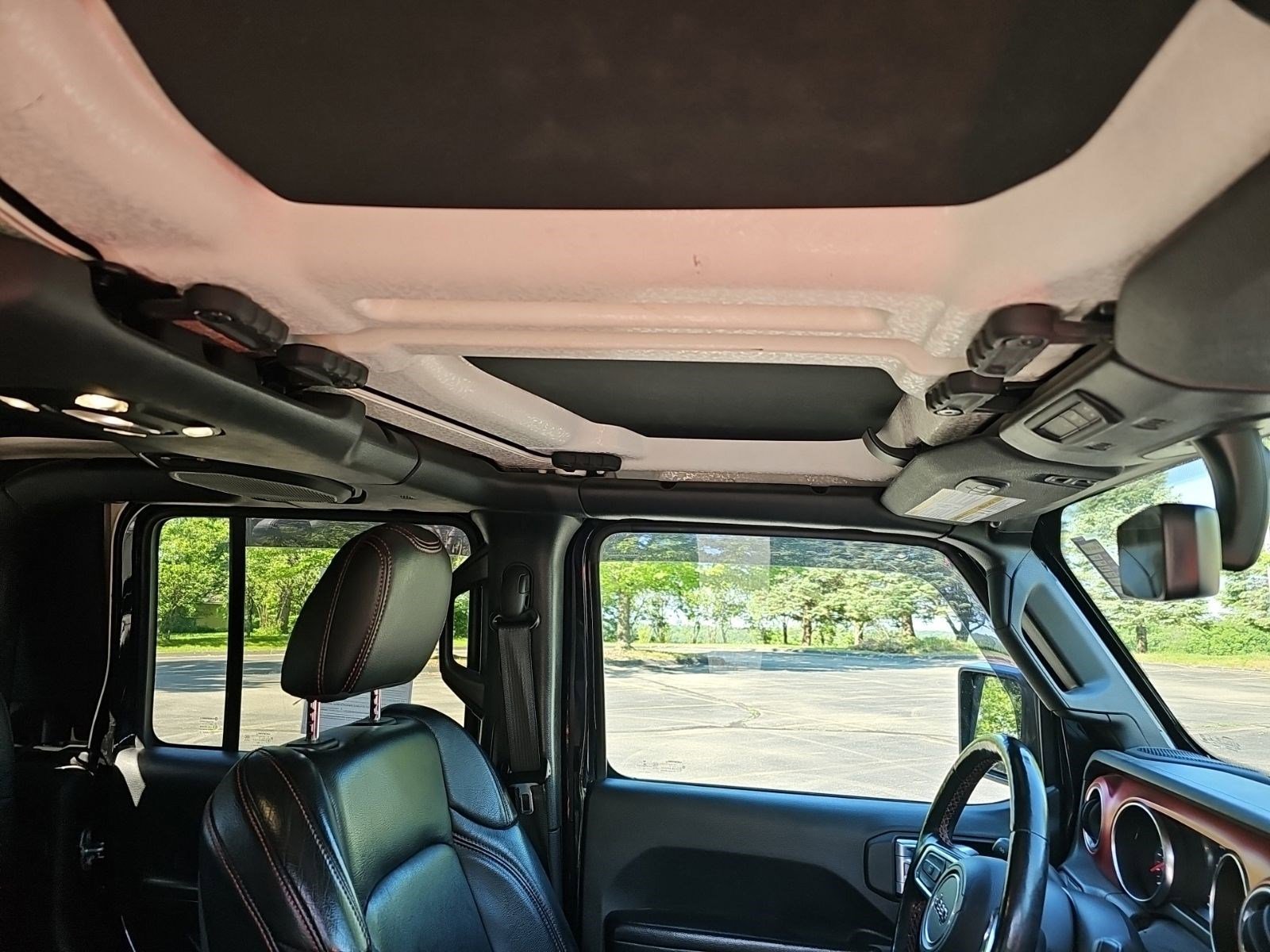 Used 2021 Black Clearcoat Jeep Rubicon image 12
