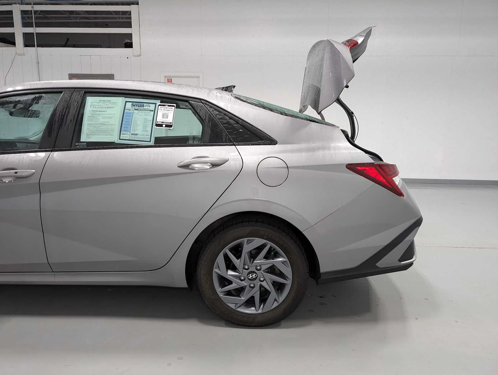Used 2025 Fluid Metal Hyundai Blue image 10
