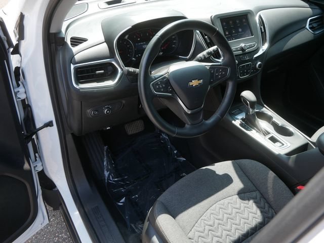 Used 2024 Summit White Chevrolet LT image 11