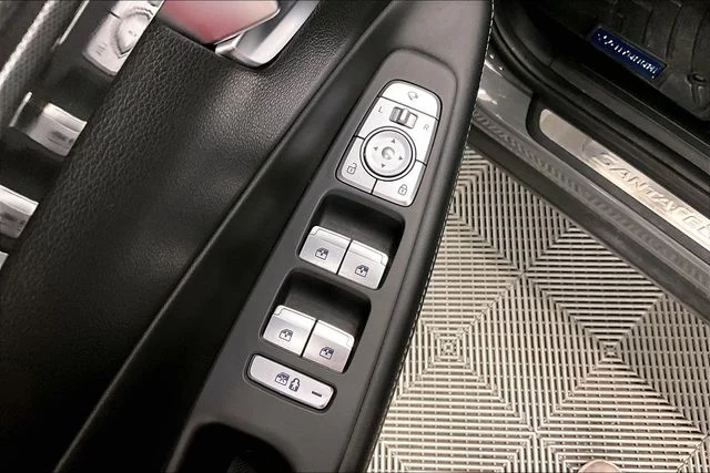Used 2023 Hampton Gray Hyundai Calligraphy image 32