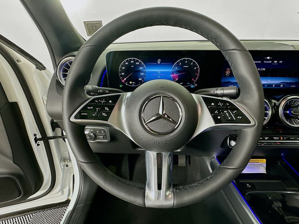 New 2026 Polar White Mercedes-Benz GLB 250 image 11