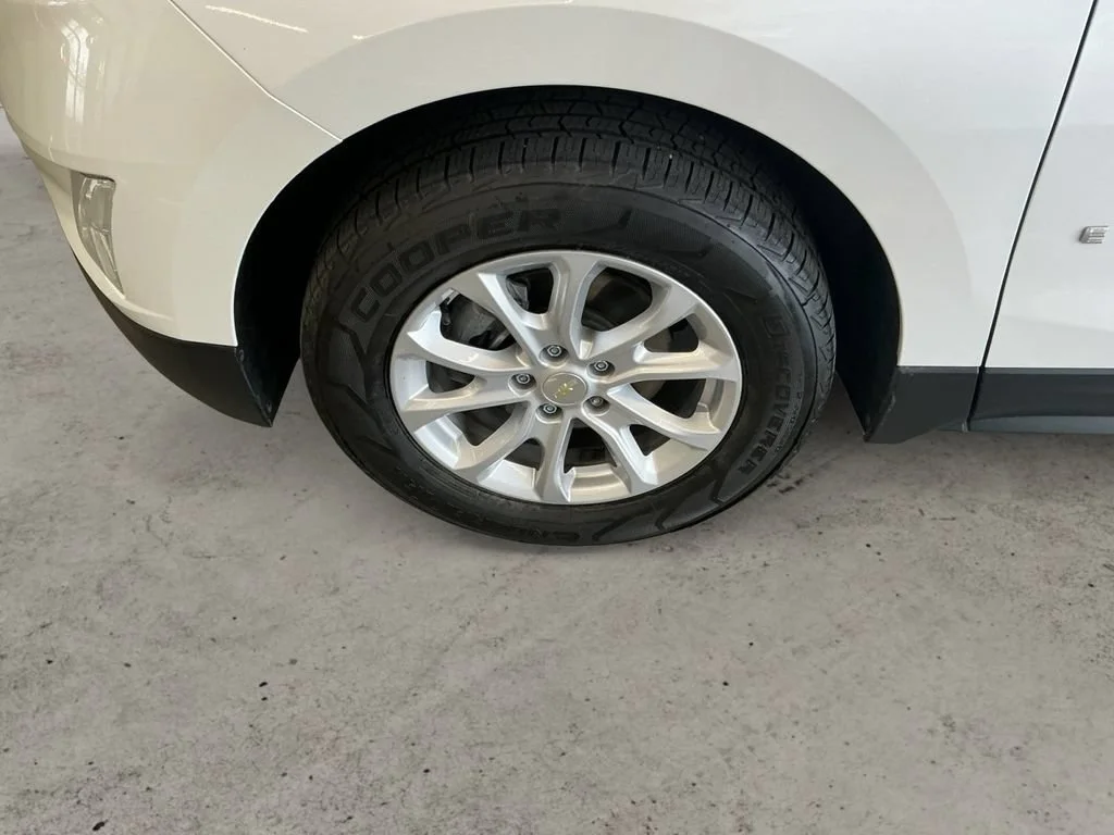 Used 2020 IRIDESCENT PEARL TRICOAT Chevrolet LT image 9