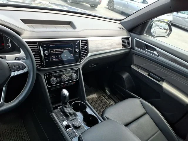 Used 2023 Gray Volkswagen 2.0T SE w/Technology image 14