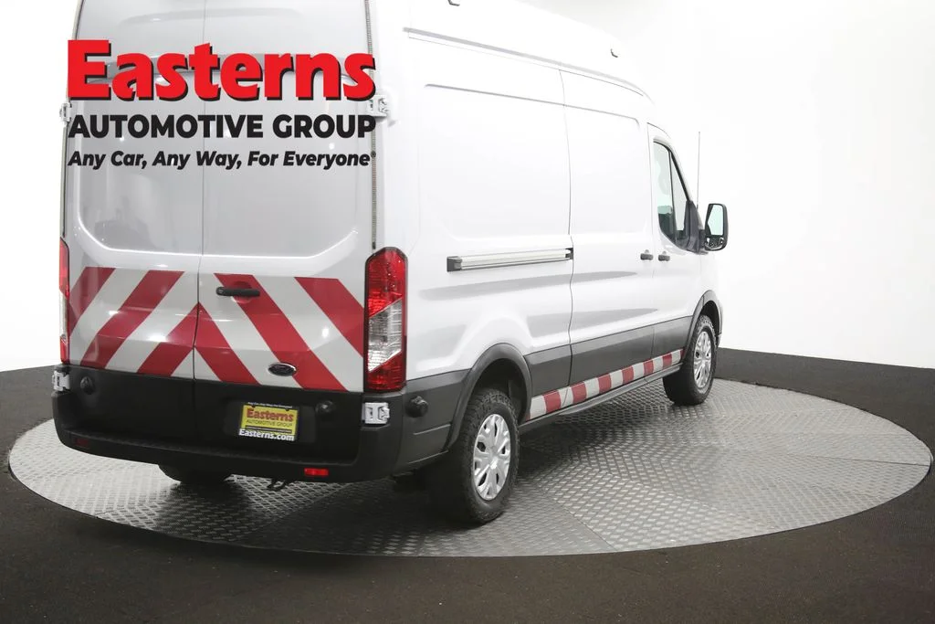 Used 2022 White Ford Base image 37