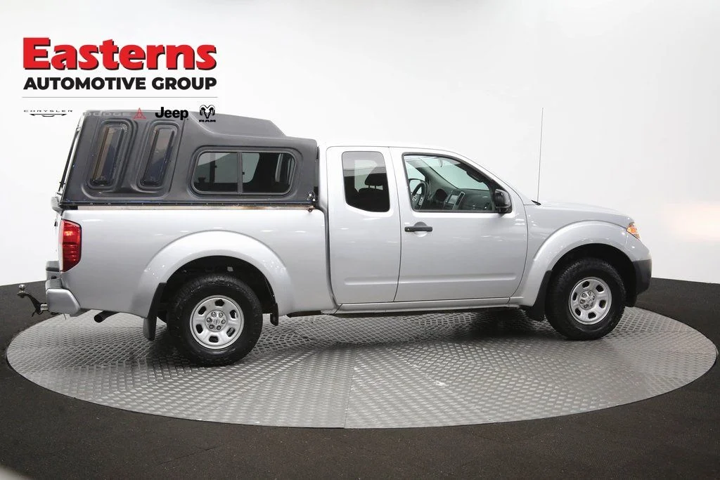 Used 2019 Silver Nissan S image 46