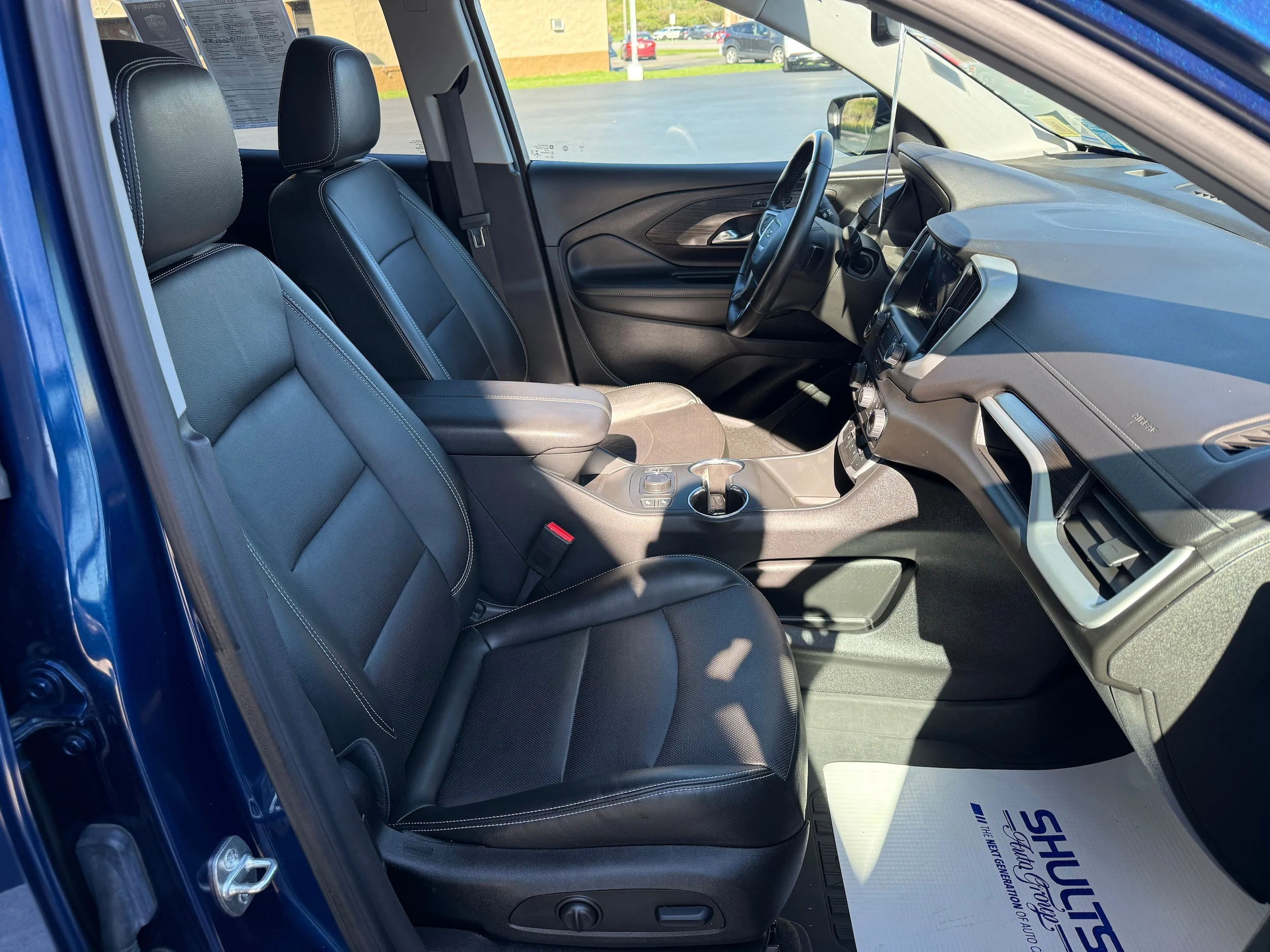 Used 2022 Marine Metallic GMC SLT image 25