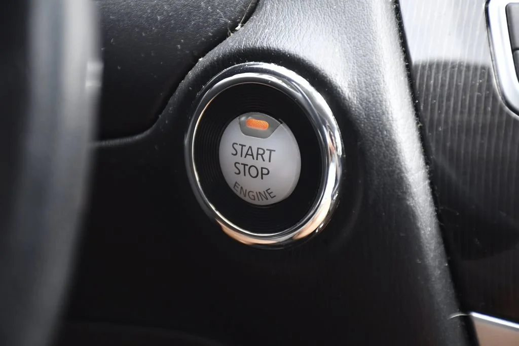Used 2019 Liquid Platinum INFINITI LUXE image 18