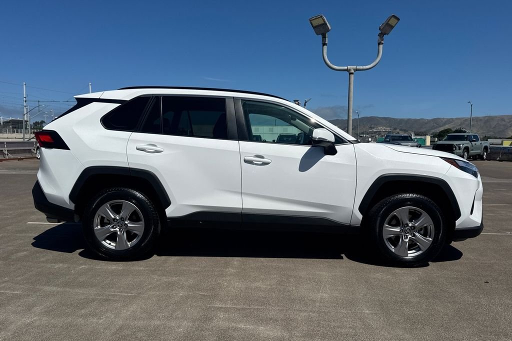 Used 2025 White Toyota XLE image 3