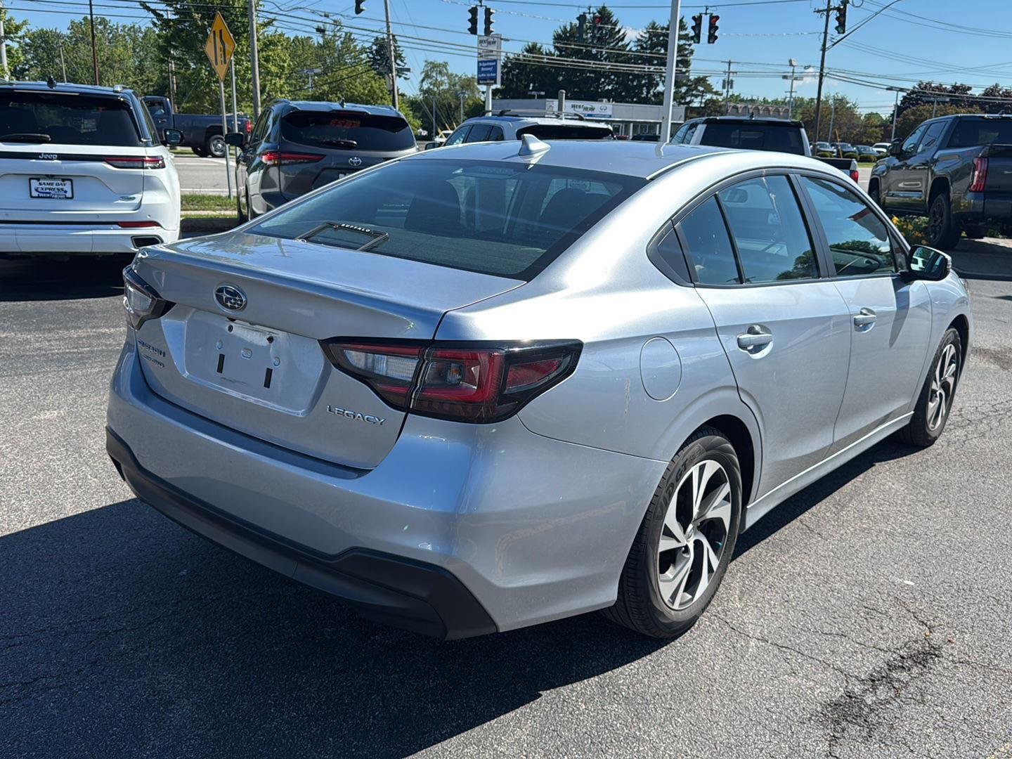 Used 2024 Ice Silver Metallic Subaru Premium image 6