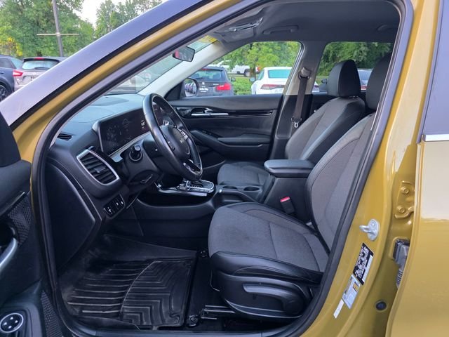Used 2024 Green Kia S image 16
