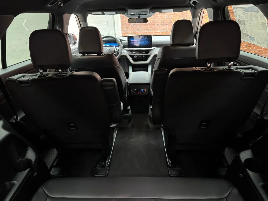 New 2026 Agate Black Metallic Ford Tremor® image 29