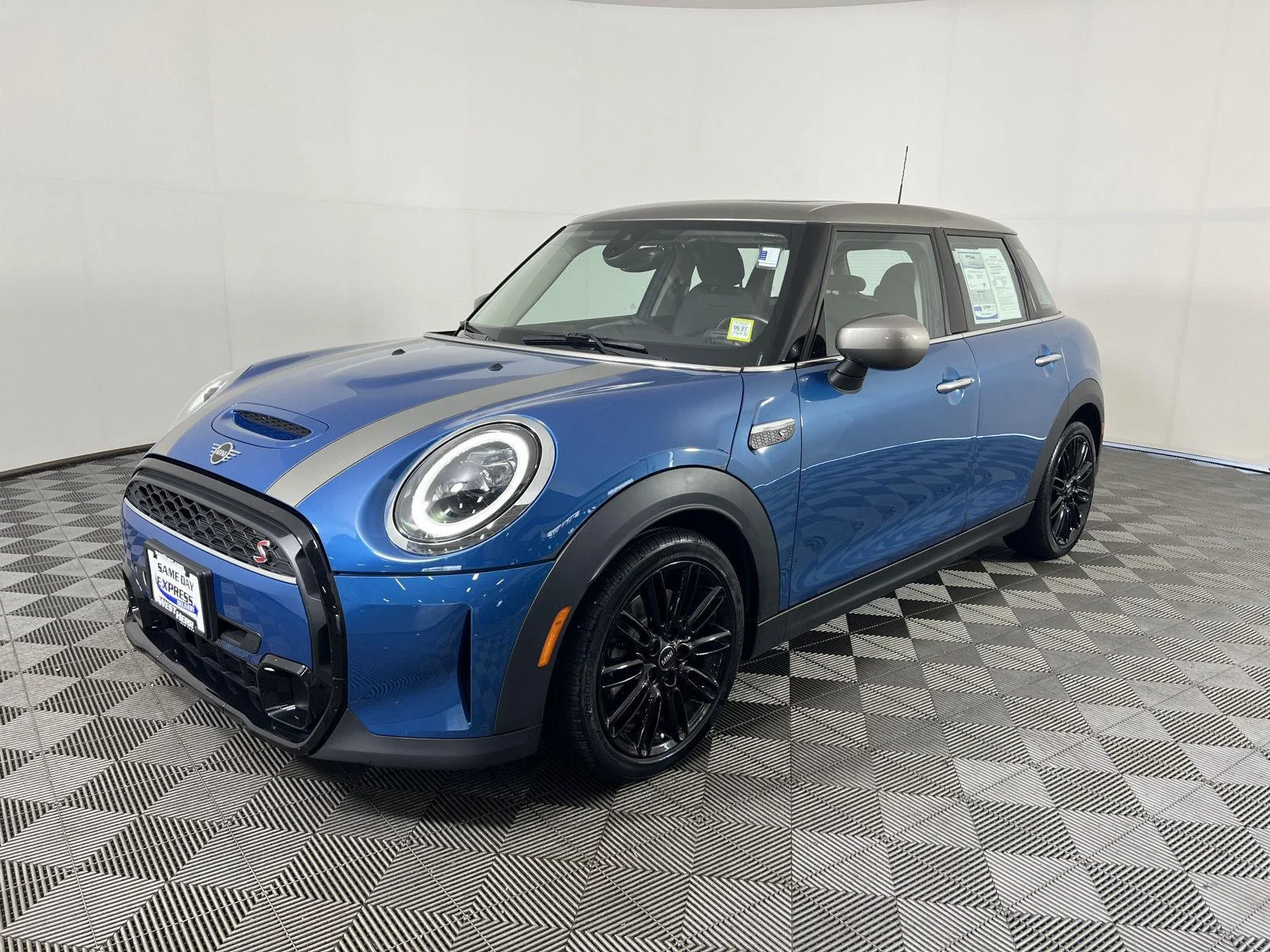 Used 2024 Island Blue Metallic MINI Cooper S image 7
