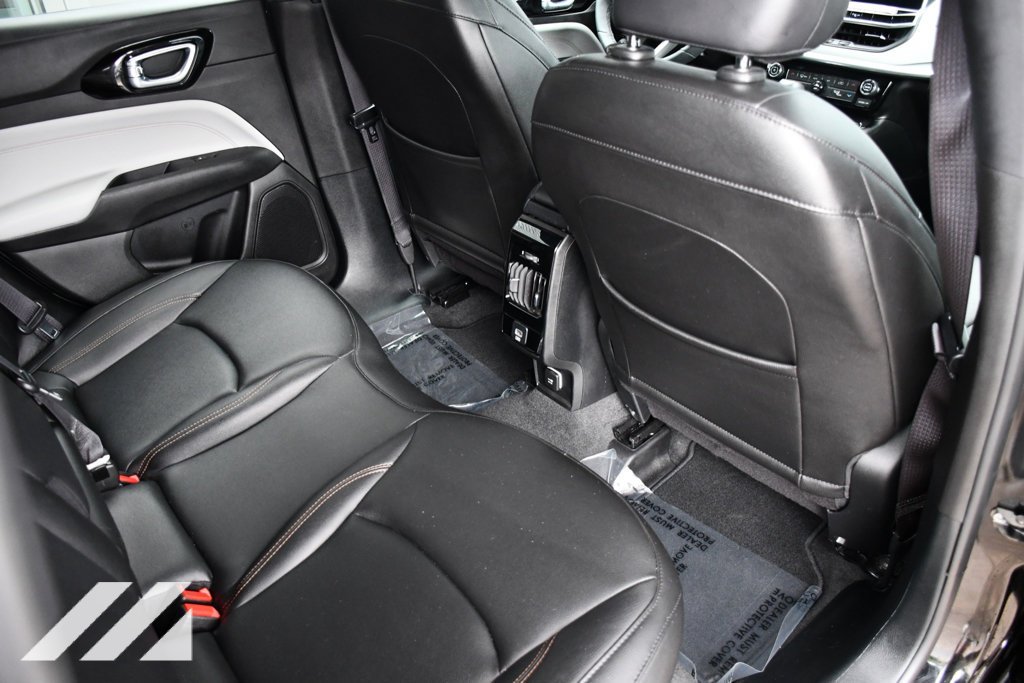 Used 2024 Black Jeep Limited image 27