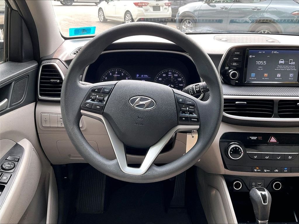 Used 2019 Silver Hyundai SE image 17