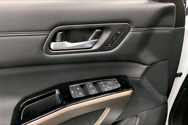 New 2025 Everest White Pearl Tricoat Nissan Platinum image 29