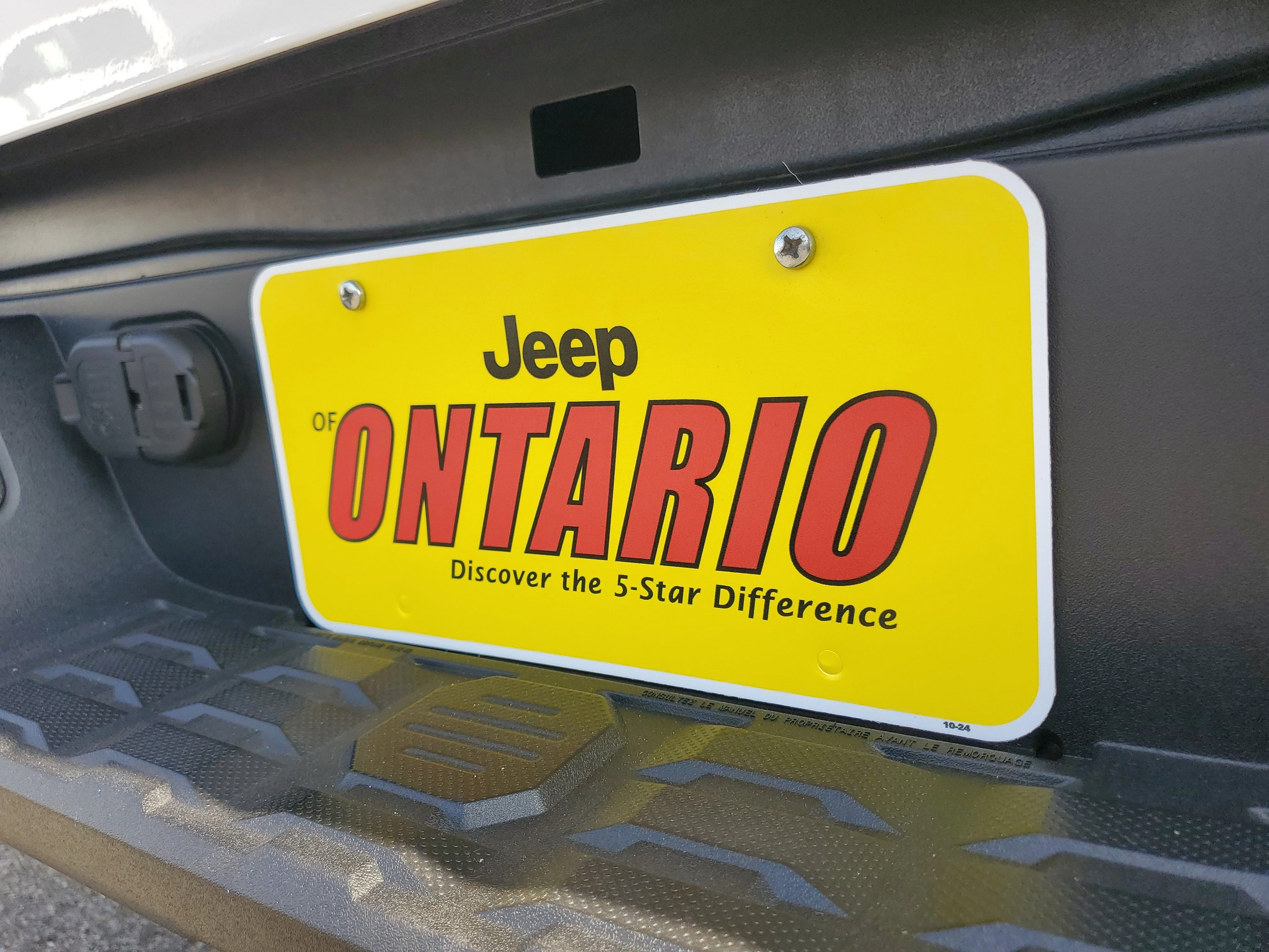 Certified Used 2019 White Toyota SR image 27