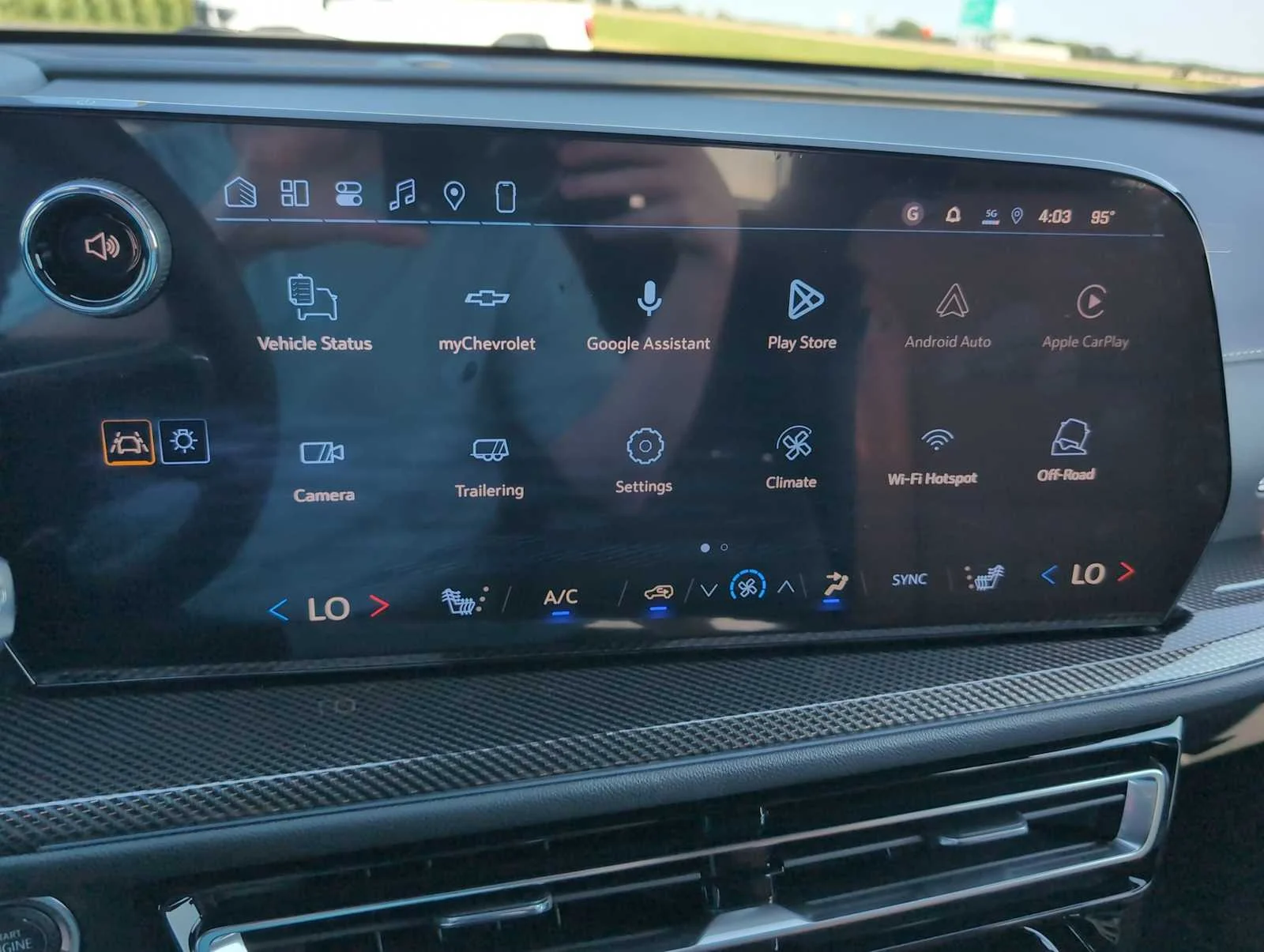 2027 Chevrolet Traverse Z71 - Photo 13
