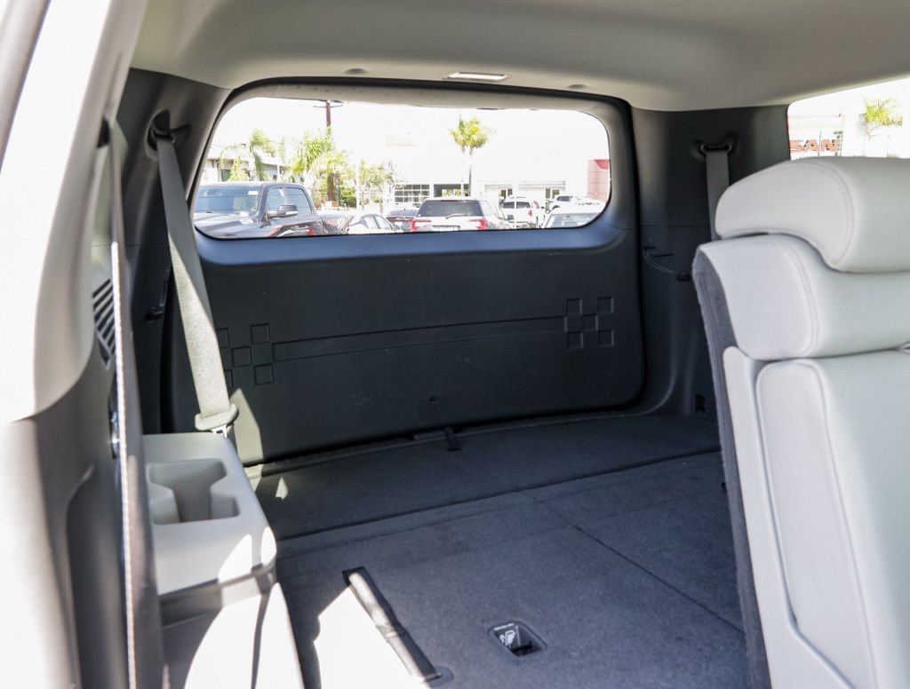 Used 2025 Gray Hyundai SEL image 21