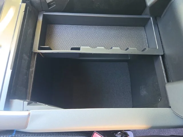 New 2026 Carbonized Gray Metallic Ford XLT image 27