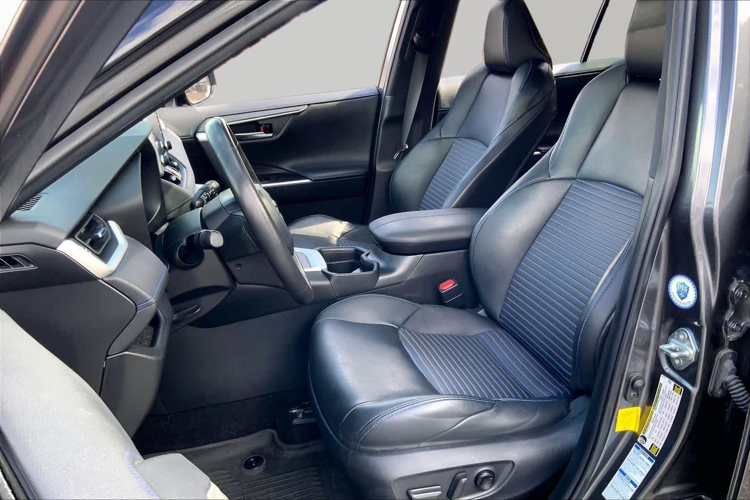 Used 2021 Magnetic Gray Metallic/Midnight Black Metallic Toyota Hybrid XSE image 9