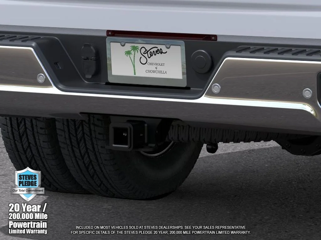 New 2026 Summit White Chevrolet LT DRW image 14