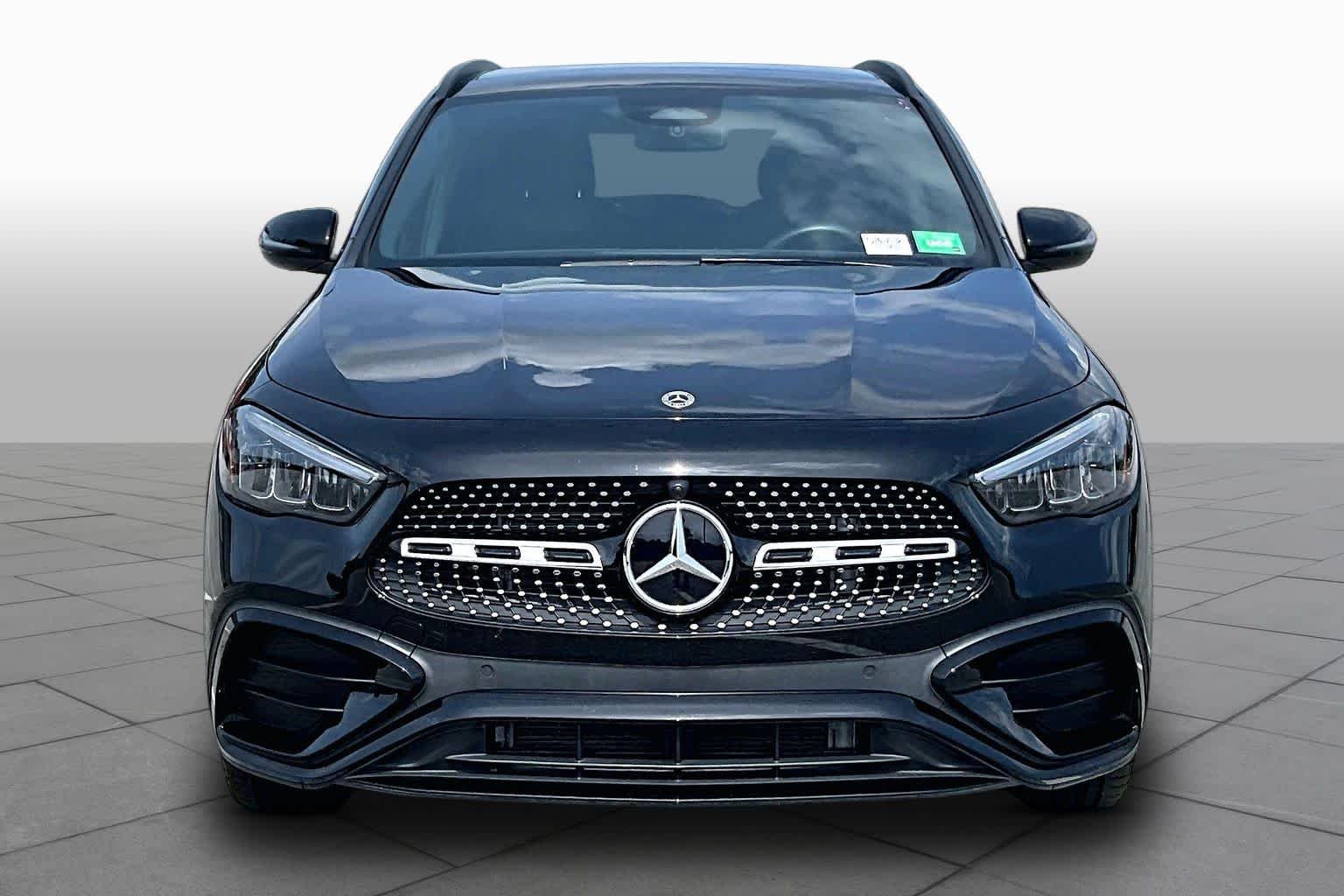 Used 2026 Night Black Mercedes-Benz GLA 250 image 4