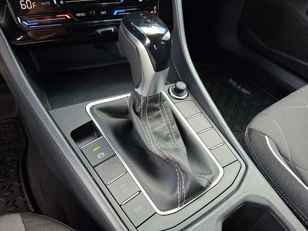 New 2026 Black Volkswagen 1.5T Sport image 9