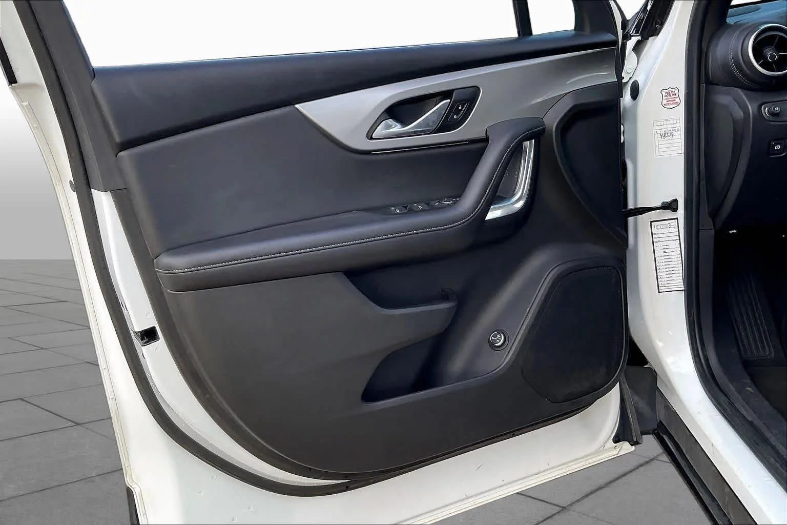 Used 2020 Summit White Chevrolet LT image 18