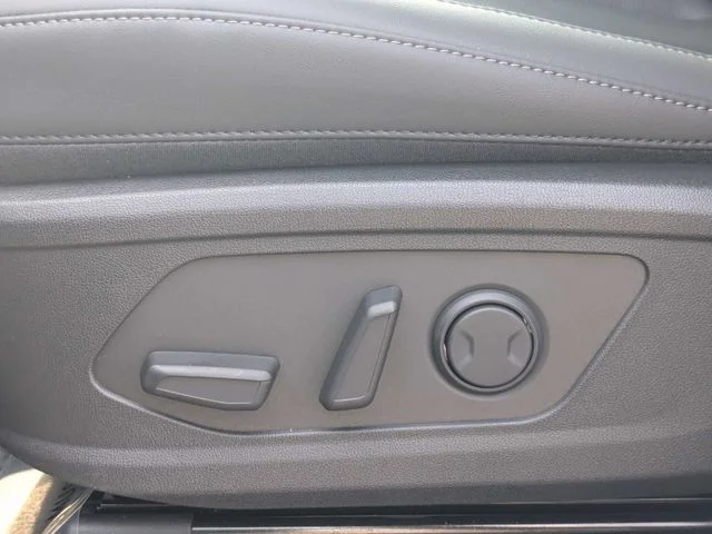 New 2026 Glacial White Pearl Kia S image 20
