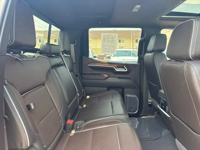 Used 2023 Onyx Black GMC Denali image 37