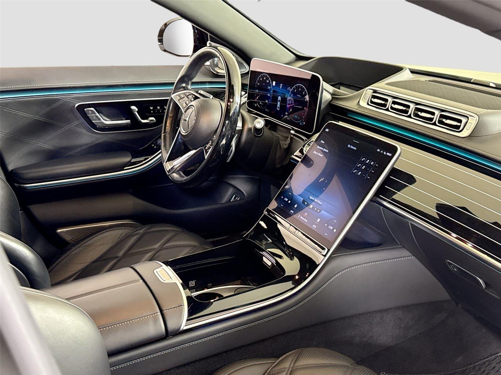 Used 2022 Black Mercedes-Benz Maybach S 580 | Exec Seating | Rear TVs image 36