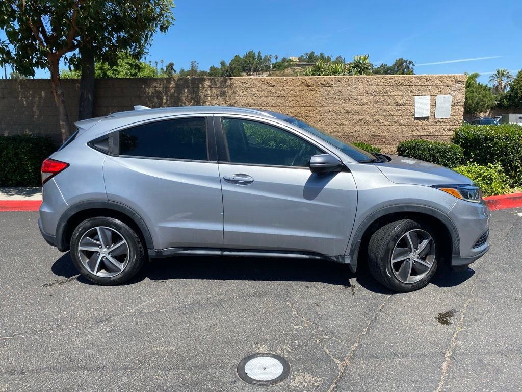 Used 2022 Silver Honda EX image 6