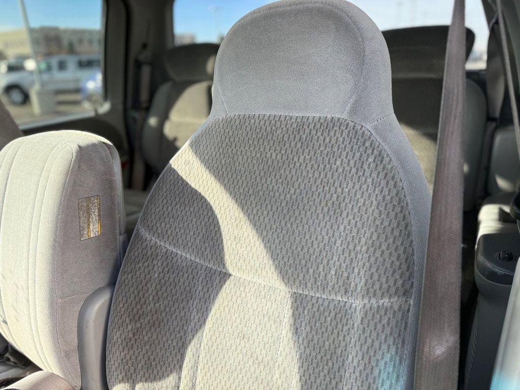 Used 2002  Ford XLT image 15