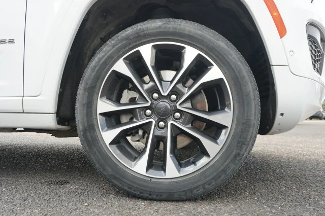 Used 2021 WHITE Jeep Overland image 20