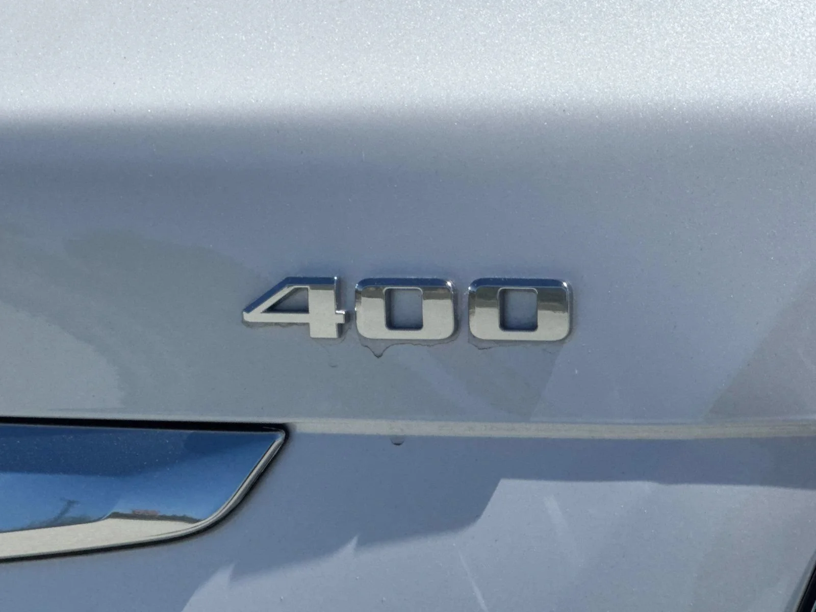 New 2025 Crystal White Tricoat Cadillac Sport image 26