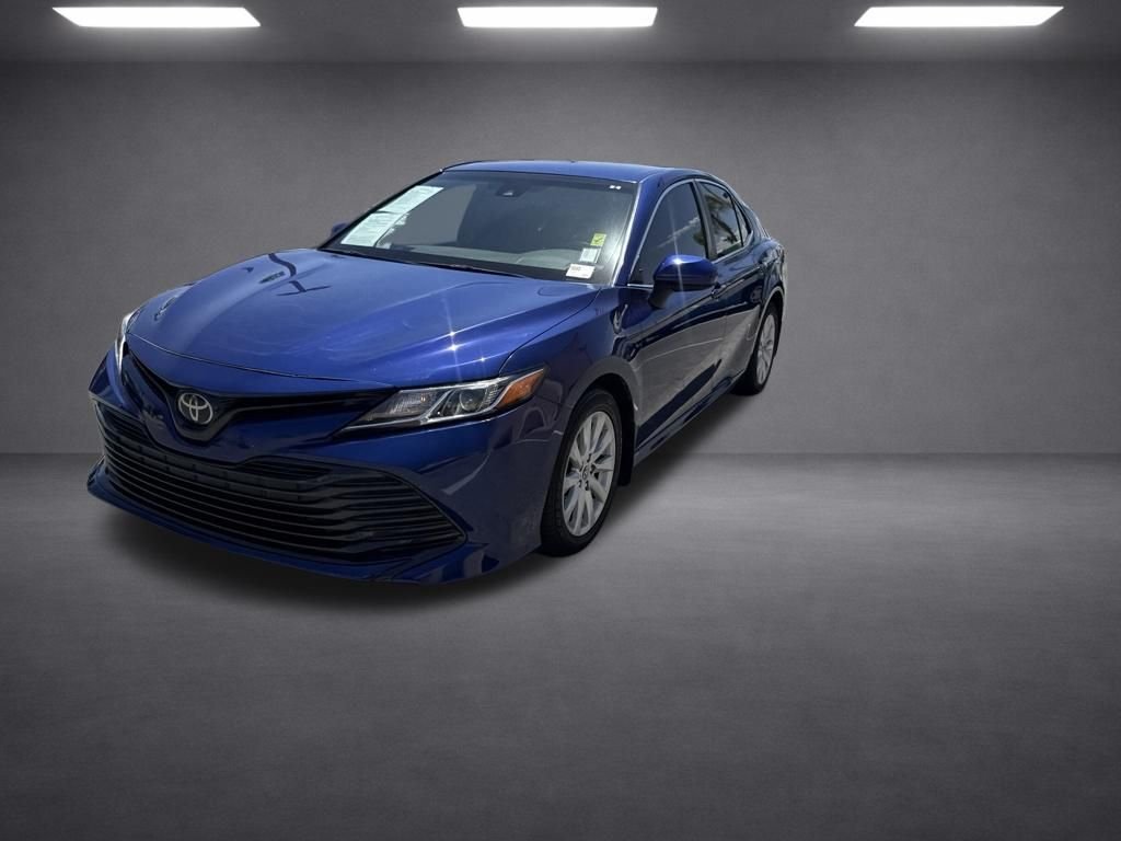 Used 2018 Blue Toyota LE image 3