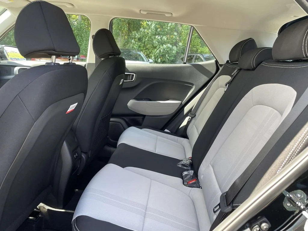 New 2026 Black Hyundai SEL image 10