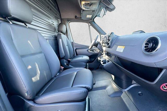 New 2026 Silver Gray Mercedes-Benz  image 50