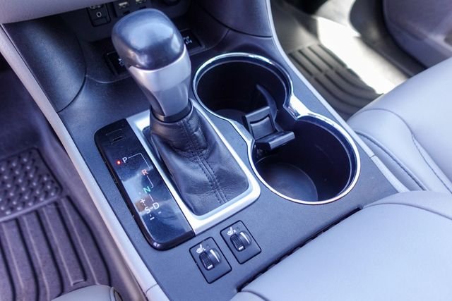 Certified Used 2019 Silver Toyota XLE image 22