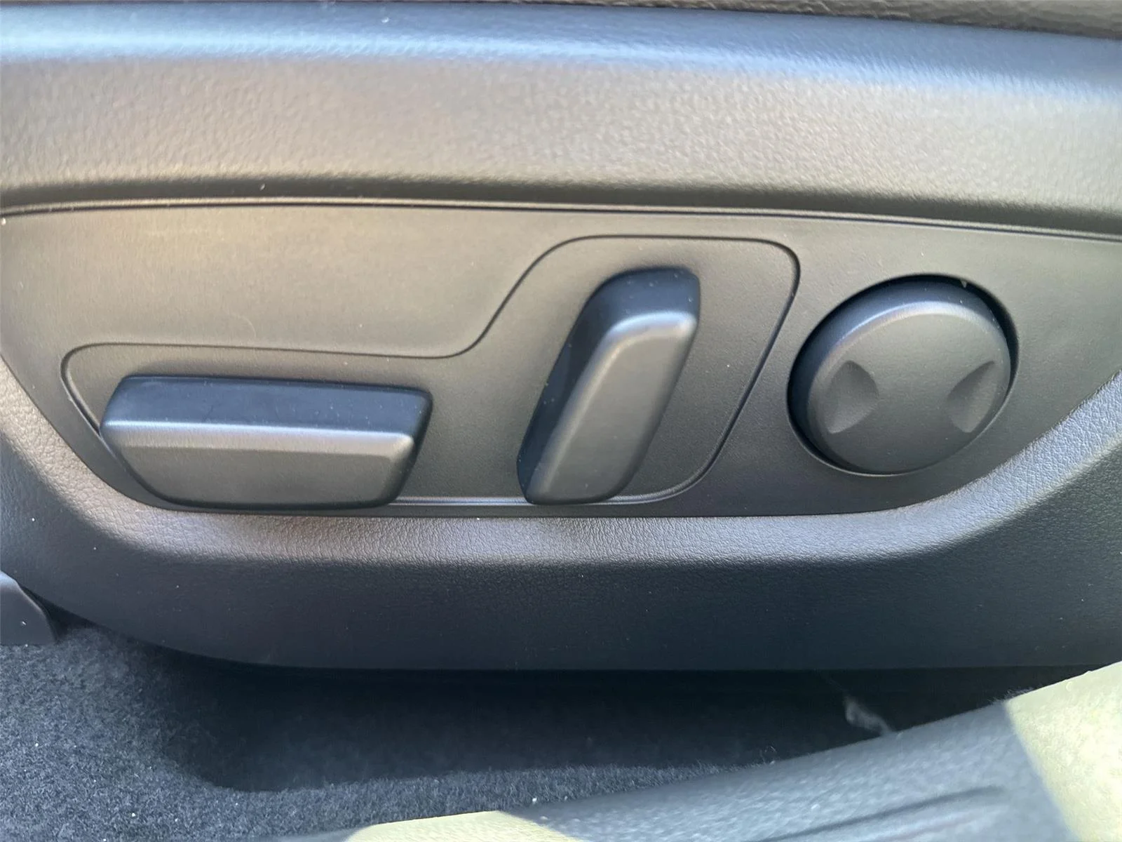 New 2026 Wind Chill Pearl Mazda Premium image 12