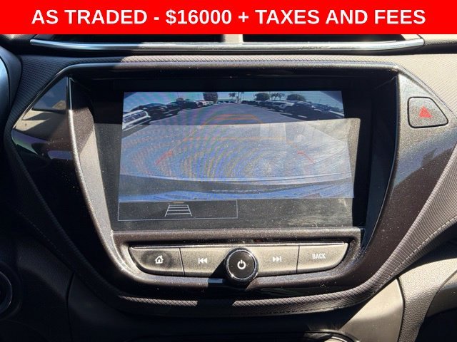 Used 2023 White Chevrolet LT image 24