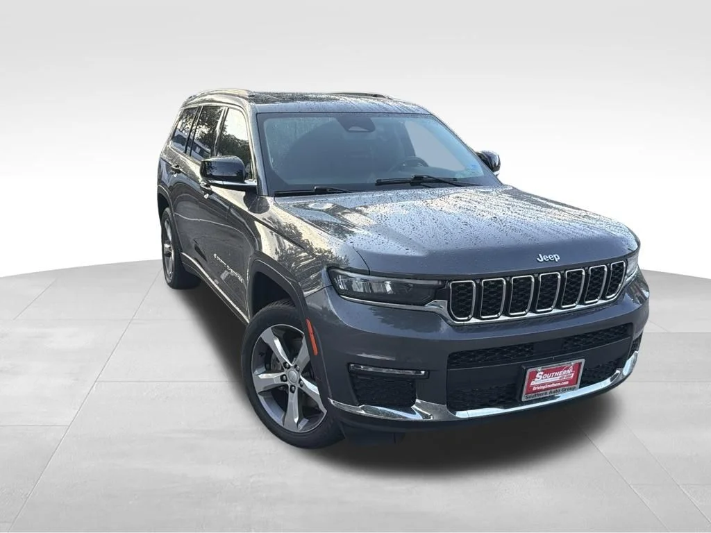 Used 2021 Gray Jeep Limited image 5