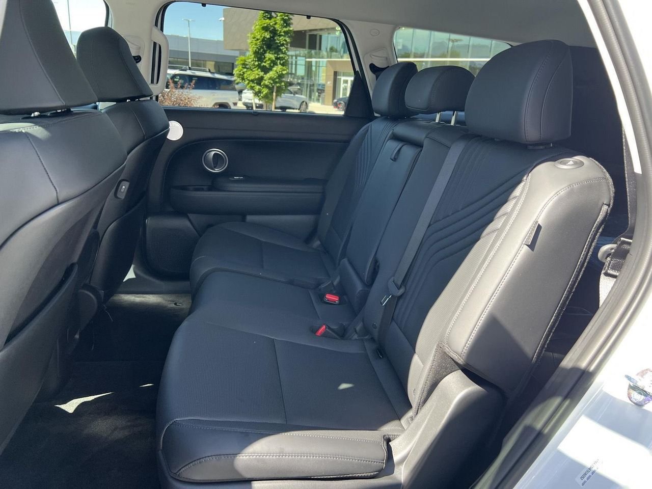New 2026 Creamy White Pearl Hyundai SEL 8P image 26