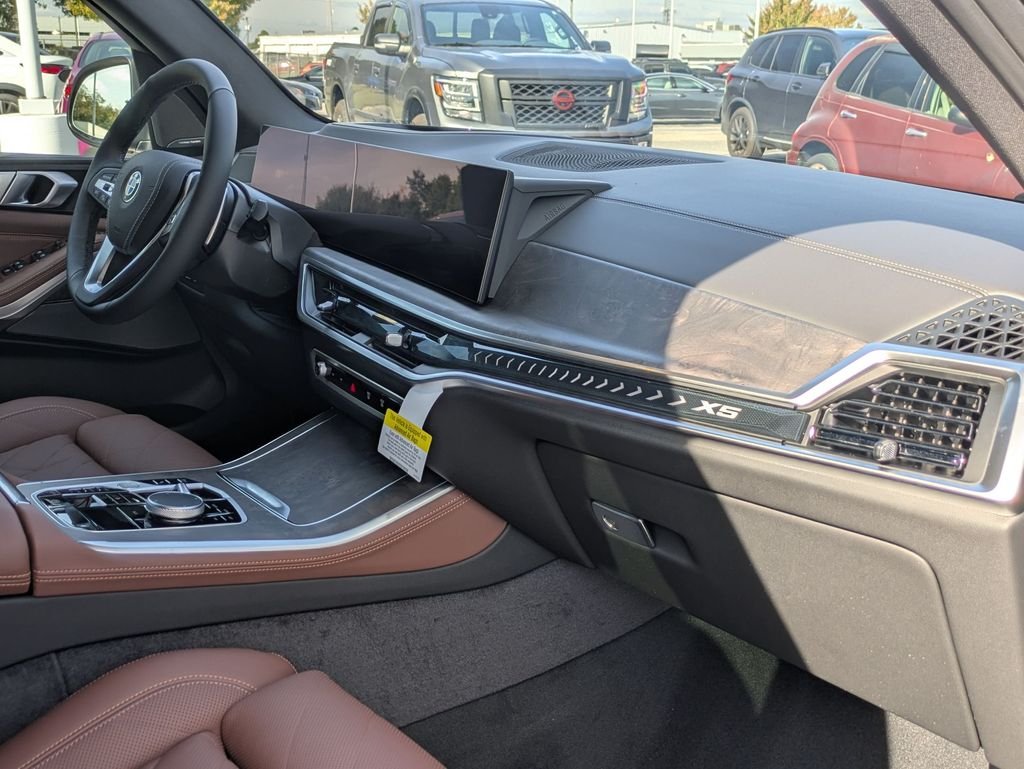 New 2026 Black Sapphire Metallic BMW sDrive40i image 27